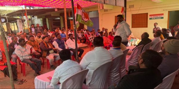 کانگریس نے 140 واں یوم تاسیس منایا، کارکنوں نے جوش و خروش کا مظاہرہ کیا