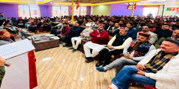 45,000 کروڑ کا قرض، ٹیکس کا بوجھ اور مہنگائی - کانگریس حکومت نے ہماچل کو نوریٹرن زون میں دھکیل دیا ہے: ڈاکٹر راجیو بندل