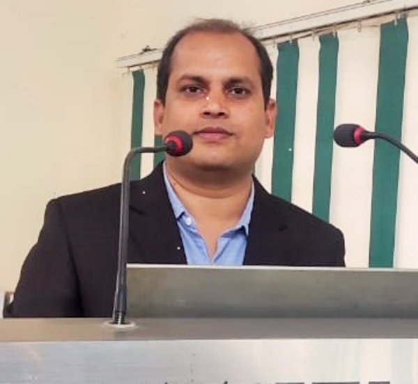 پروفیسر آصف خان