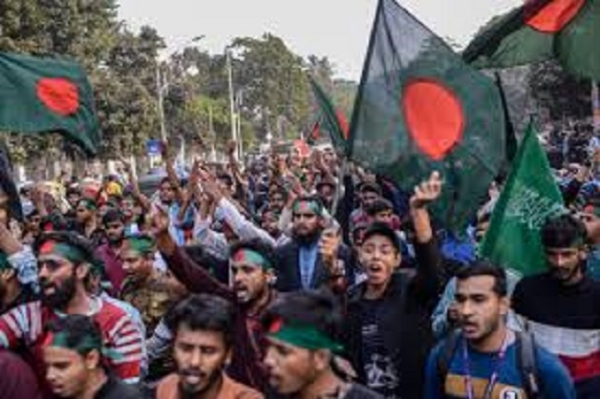 بنگلہ دیش میں طلبہ کی قیادت والی تنظیم میں گہرا اندرونی اختلاف ابھرا