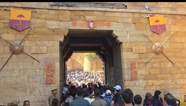 گولڈن سٹی میں سیاحوں کا سیلاب ، ہوٹل اور ریزورٹس فل