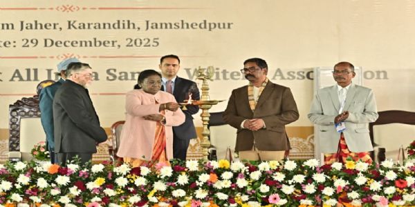 صدرجمہوریہ مرمو نے سنتھالی میں گایاگانا، اول چیکی رسم الخط کی صد سالہ تقریب بنی یادگار