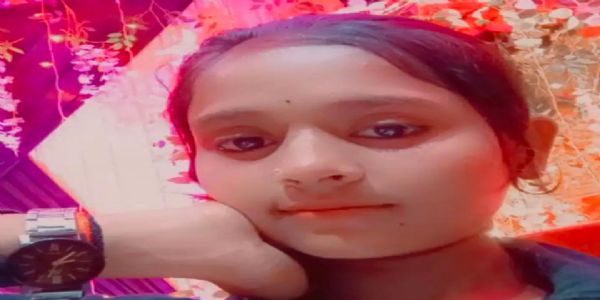 دو دن کے اندر آئی فون نہیں دلایا تو میں مر جاؤں گی - والد نے نہیں دلایا توایک طالبہ نے زہر کھا کرخودکشی کر لی