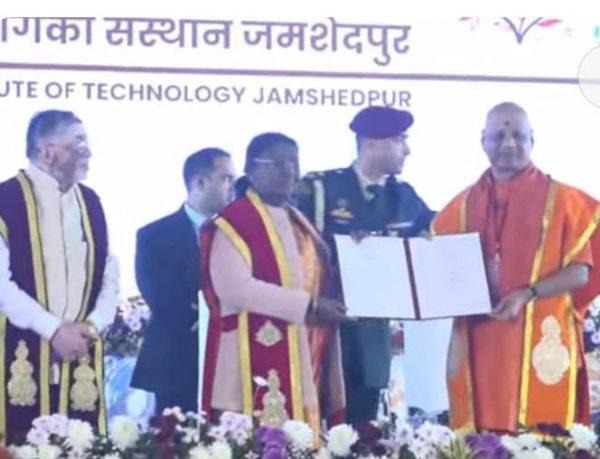 حقیقی کامیابی اعلیٰ عہدوں پر نہیں، لوگوں کی زندگیاں بدلنے میں ہے: صدر