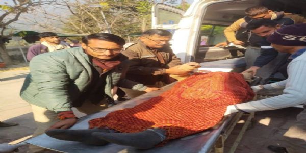 الموڑہ میں بس کھائی میں گر گئی، 7 افراد ہلاک، 12 زخمی