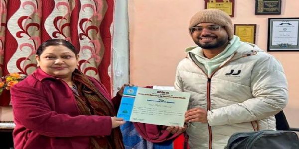 ڈاکٹر محمد بلال نے قومی کانفرنس میں پہلا انعام حاصل کیا