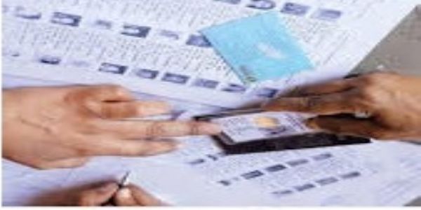 یوپی میں ایس آئی آر کی آخری تاریخ میں توسیع، اب ڈرافٹ ووٹر لسٹ کی اشاعت 6 جنوری کو کی جائے گی۔