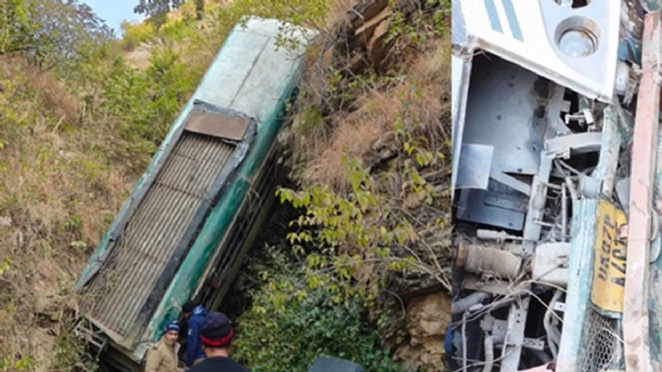 اتراکھنڈ کے الموڑہ میں ایک بس کھائی میں گرنے سے سات مسافروں کی موت