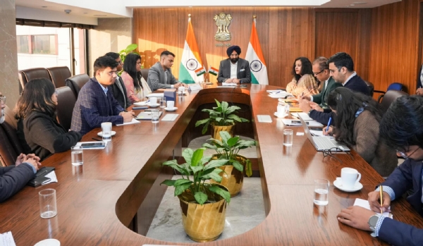 وزیر سرسا نے اولا، اوبر، ریپیڈو، رائیڈ شیئرنگ سمیت ٹیکسی ایگریگیٹرس کے ساتھ میٹنگ،دہلی میں رائڈ شیئر نگ پھر شروع ہوگی وزیر سرسا نے اولا، اوبر، ریپیڈو، رائیڈ شیئرنگ سمیت ٹیکسی ایگریگیٹرس کے ساتھ میٹنگ،دہلی میں رائڈ شیئر نگ پھر شروع ہوگی