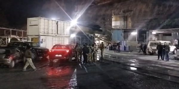 پیپل کوٹی ٹی ایچ ڈی سی پروجیکٹ سرنگ حادثے پر انتظامیہ کی وضاحت، کہا۔ اس کا ریلوے سے کوئی تعلق نہیں