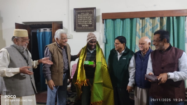 احمد صغیر کے افسانوں میں حقیقت پسندی کا عنصر ہے احمد صغیر کے افسانوں میں حقیقت پسندی کا عنصر ہے