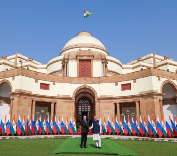 بھارت روس دوطرفہ تعلقات کو نئی بلندیوں پر لے جانے کے لیے پرعزم: مودی بھارت روس دوطرفہ تعلقات کو نئی بلندیوں پر لے جانے کے لیے پرعزم: مودی
