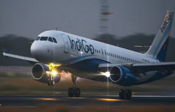 انڈیگو فلائٹ فائل فوٹو انڈیگو فلائٹ فائل فوٹو