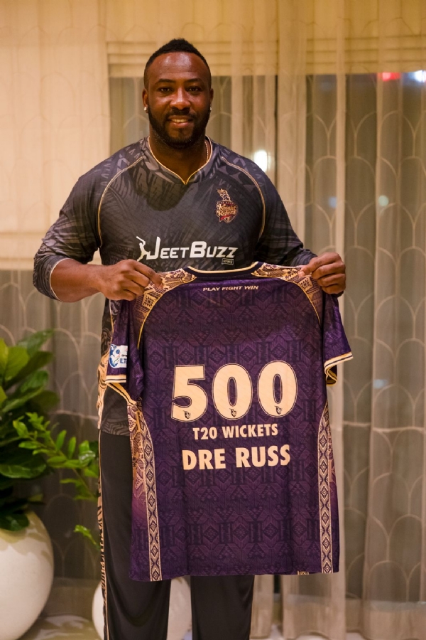 ابوظہبی نائٹ رائیڈرز نے آندرے رسل کو 500 ٹی20 وکٹیں مکمل کرنے پر مبارکباد دی ابوظہبی نائٹ رائیڈرز نے آندرے رسل کو 500 ٹی20 وکٹیں مکمل کرنے پر مبارکباد دی