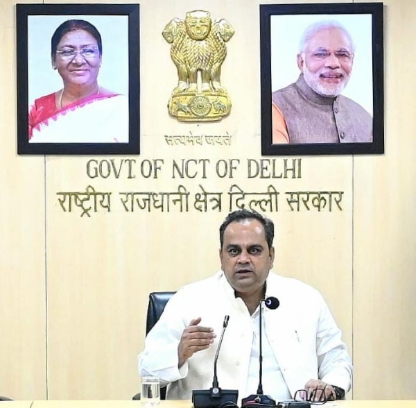 دیوی بس روٹ 7701اے میدان گڑھی تک بڑھایا گیا