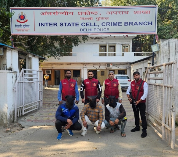 ڈی ٹی سی ڈرائیور کے قتل کیس میں تین ملزمان گرفتار ڈی ٹی سی ڈرائیور کے قتل کیس میں تین ملزمان گرفتار