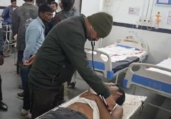 اسپتال میں زیر علاج ملازمین۔ اسپتال میں زیر علاج ملازمین۔