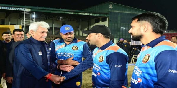 ایل جی نے چھٹے کشمیری پنڈت پریمیئر لیگ کا افتتاح کیا