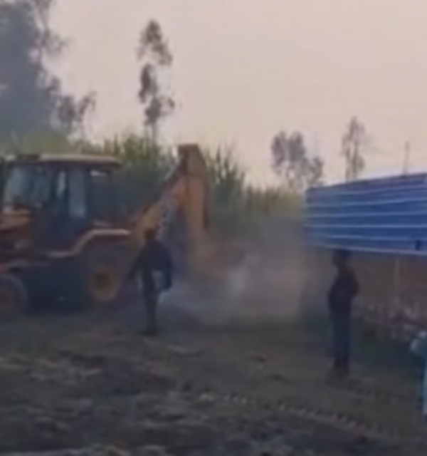 Pond_Bulldozer_Encroachment Pond_Bulldozer_Encroachment