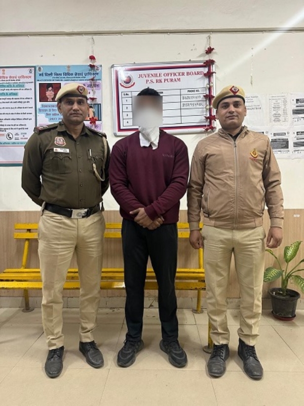 ہٹ اینڈ رن معاملے میں پکڑے گئے ملزم کی فوٹو ہٹ اینڈ رن معاملے میں پکڑے گئے ملزم کی فوٹو