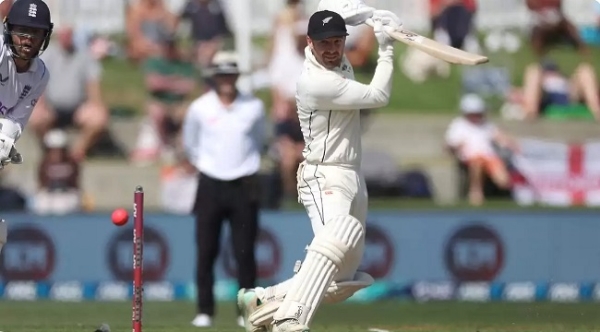 وکٹ کیپر بلے باز ٹام بلنڈیل وکٹ کیپر بلے باز ٹام بلنڈیل