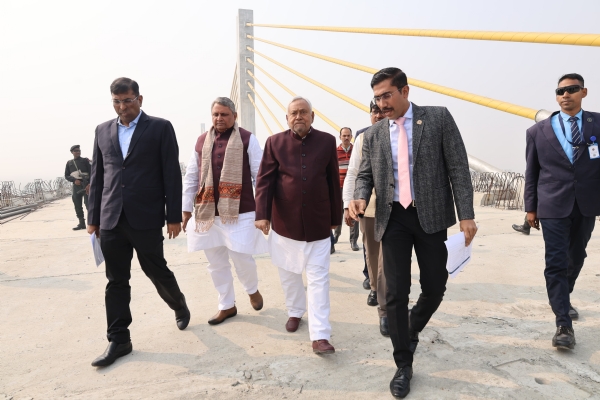 وزیر اعلیٰ نے کچی درگاہ-بدو پور گنگا پل کے دوسرے مرحلے کی تیزی سے تعمیر کی ہدایت دی