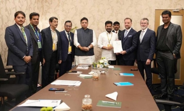 تلنگانہ گلوبل سمٹ میں سرمایہ کاری کی بارش، وزیراعلیٰ ریونت ریڈی تلنگانہ گلوبل سمٹ میں سرمایہ کاری کی بارش، وزیراعلیٰ ریونت ریڈی