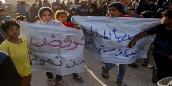 غزہ میں اسرائیلی حملے بند نہ کئے جانے پر اسرائیلی یرغمالیوں کو قتل کرنے کی حماس کی دھمکی