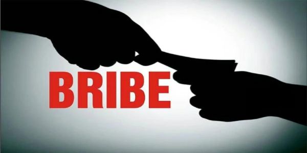 اے سی بی نے پٹواری کو رشوت لیتے ہوئے رنگے ہاتھوں گرفتار کیا