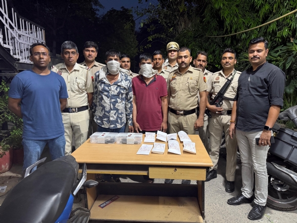 پولیس نے انکاونٹر کے بعد دو بدمعاشوں کو گرفتار کیا