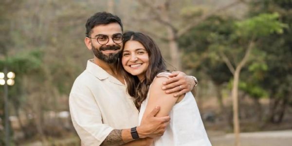 وراٹ کوہلی کی ٹیسٹ کرکٹ سے سبکدوشی پر انوشکا شرما جذباتی ہوگئیں۔