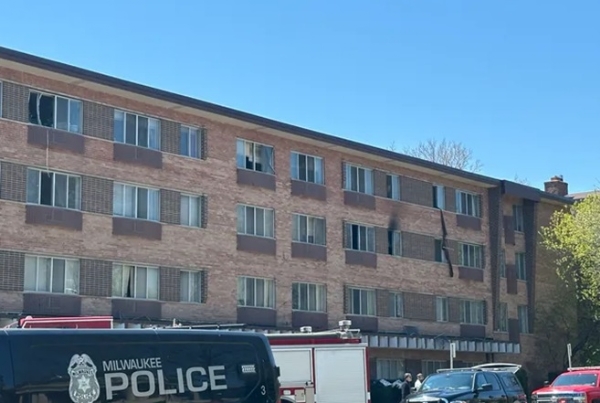 Four killed in fire in a four-storey apartment in America
