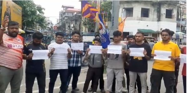 آئی پی ایل کا فائنل ایڈن گارڈن سے منتقل کرنے کے خلاف احتجاج