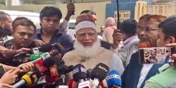 بنگلہ دیش نازک موڑ پر، عبوری حکومت انتخابات کا مسودہ سامنے لائے، فوج کو تنازع میں گھسیٹنا خودمختاری کے لیے خطرہ : امیر جماعت اسلامی بنگلہ دیش