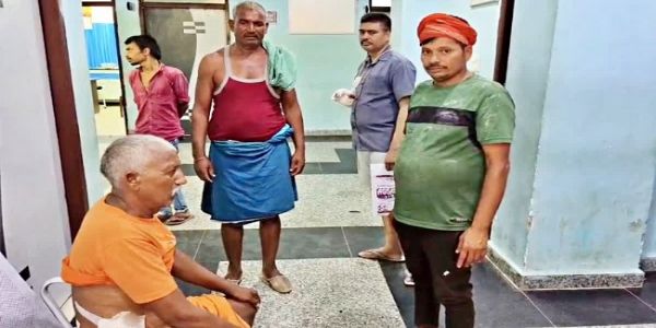 بہار میں بے خوف بدمعاش، گھر کے برآمدے میں سو رہے دادا اور پوتی کوماری گولی
