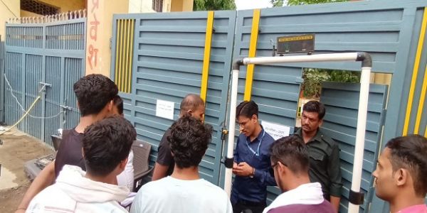 نیٹ امتحان میں دو منٹ تاخیر سے پہنچنے والے امیدواروں کو داخلے کی اجازت نہیں دی گئی