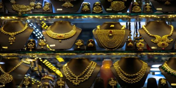 صرافہ بازارمیں سونے کی قیمت میں معمولی کمی، چاندی میں کوئی تبدیلی نہیں