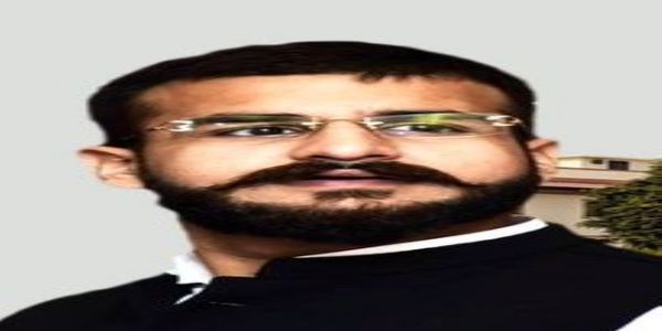 اسمبلی سیکرٹریٹ نے عباس انصاری کی رکنیت منسوخ کر دی، خالی نشست کی اطلاع الیکشن کمیشن کو ارسال