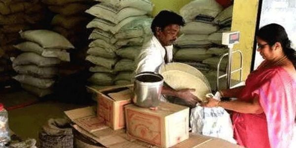 تلنگانہ میں راشن کی تقسیم میں تکنیکی رکاوٹیں، عوام پریشان