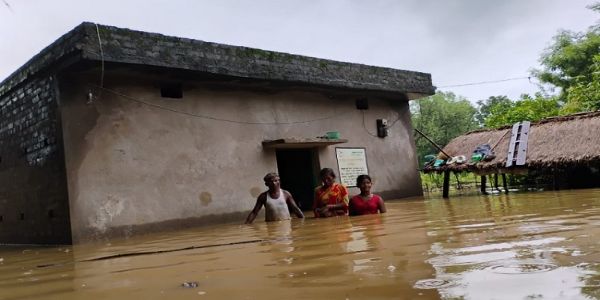 بارش کا قہر، گاوں میں تباہی اور نظام زندگی درہم برہم