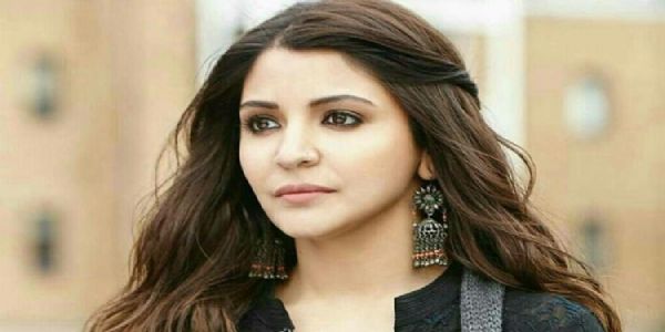 انوشکا بھگدڑ کے حادثے سے غمزدہ، پوسٹ شیئر کرکے غم کا اظہار کیا۔