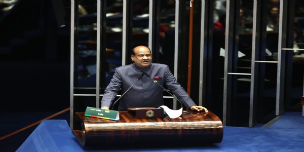 لوک سبھا اسپیکر نے برکس پلیٹ فارم سے ایک منصفانہ اور قانونی عالمی تجارتی نظام کی حمایت کی۔
