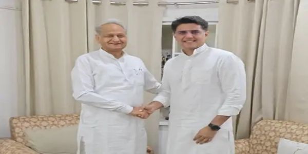 گہلوت اور پائلٹ کی ملاقات نے کانگریس کا سیاسی ماحول بدلا