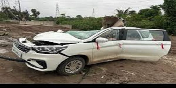 تیز رفتار کا قہر، گھومنے نکلے 5 طلباء کی کار حادثے کا شکار، 2 جاں بحق، 3 شدید زخمی