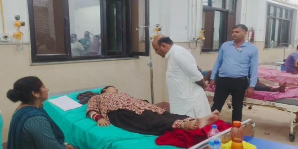 نائب وزیر اعلیٰ نے آر ایس پورہ اسپتال کا اچانک دورہ کیا۔