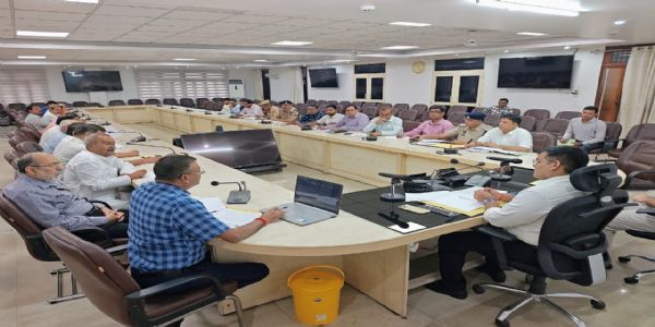 ضلع مجسٹریٹ کی صدارت میں ضلع سطح کی صنعت اور ویاپار بندھو میٹنگ اختتام منعقد