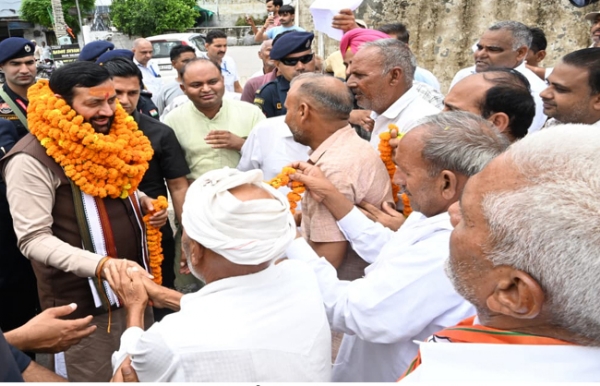 Under Modi, country moving towards developed nation: Saini