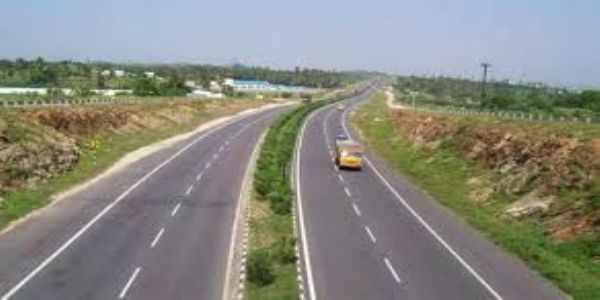 جموں سرینگر قومی شاہراہ پر گاڑیوں کی آمدرفت جاری