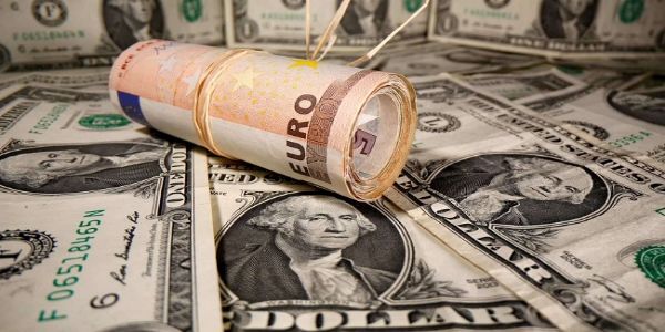 ملکی زرمبادلہ کے ذخائر 2.7 ارب ڈالر اضافے سے 698.192 ارب ڈالر ہو گئے