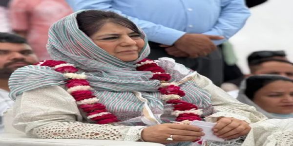 جموں میں بے روزگاری اپنے عروج پر، مہنگائی نے لوگوں کی کمر توڑ دی ہے : محبوبہ مفتی